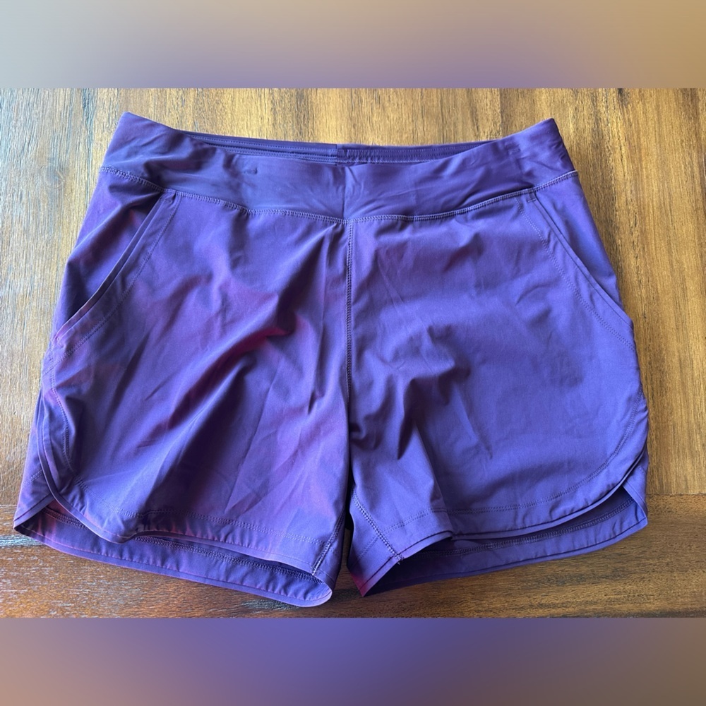 Lands' End Women's Deep Purple SunShade UPF 50 3" Board Shorts- size 18